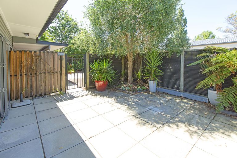 Photo of property in 16 Glengarry Avenue, Manly, Whangaparaoa, 0930