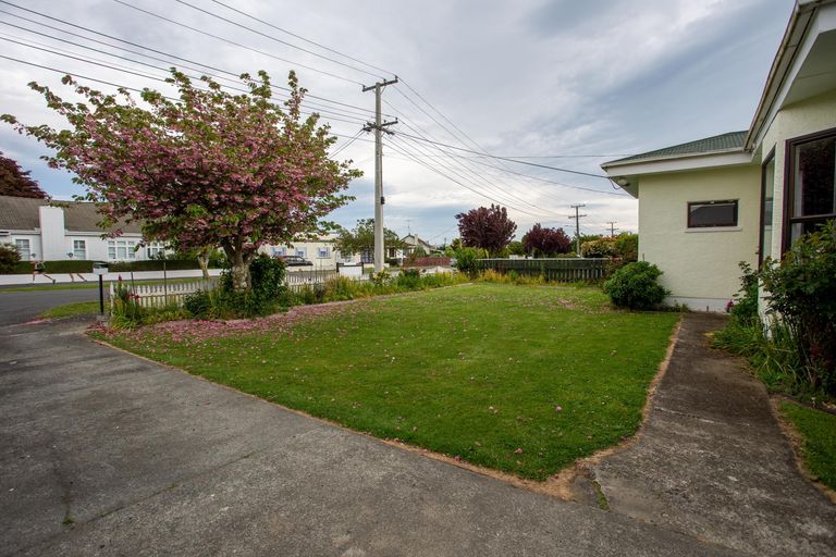 Photo of property in 4 Mckenzie Terrace, Carterton, 5713