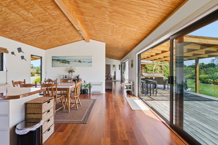 Photo of property in 4037b Far Road North, Pukenui, 0484