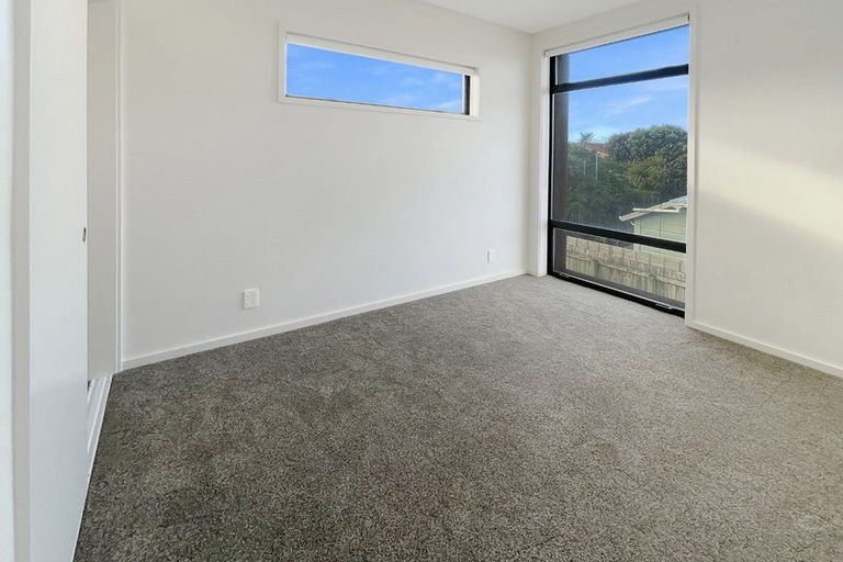 Photo of property in 4/149 Onepu Road, Lyall Bay, Wellington, 6022