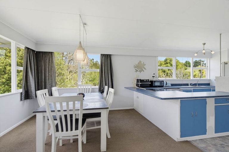 Photo of property in 24 Maungakaramea Road, Puwera, Whangarei, 0178