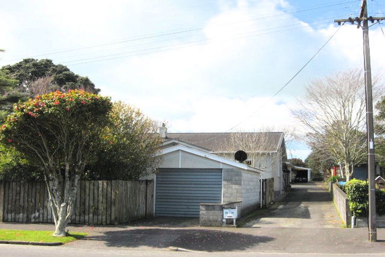 Photo of property in 5 Chilman Street, Strandon, New Plymouth, 4312