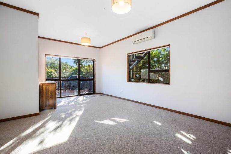Photo of property in 8 Pukerua Beach Road, Pukerua Bay, 5026