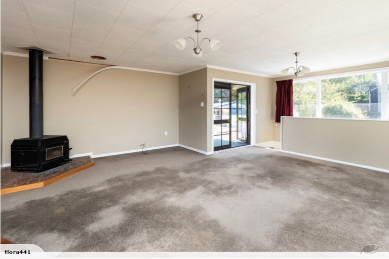 Photo of property in 27 Walkers Road, Lyttelton, 8082