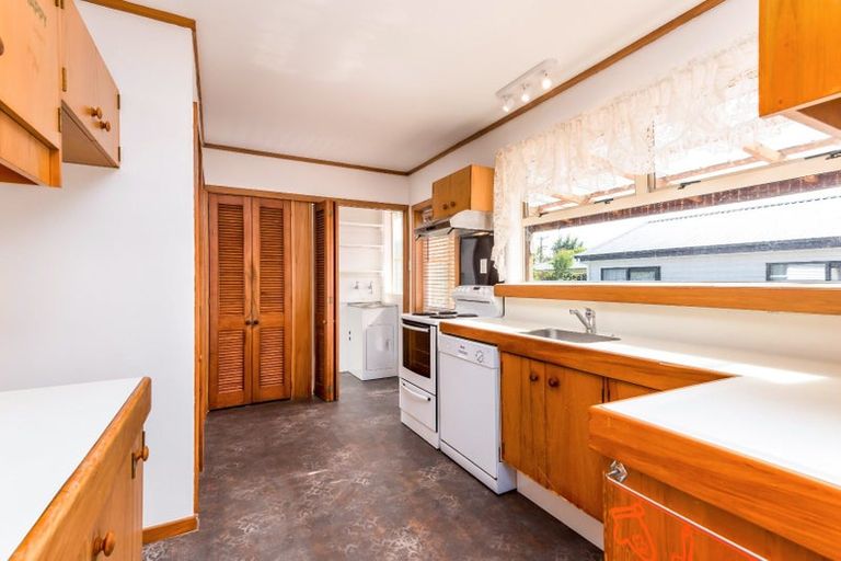 Photo of property in 24 Dalesford Street, Silverdale, Hamilton, 3216