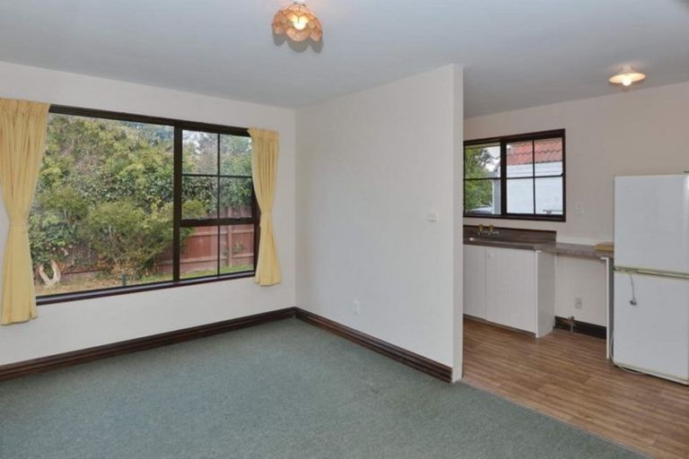 Photo of property in 2/5 Highgate Avenue, Merivale, Christchurch, 8014