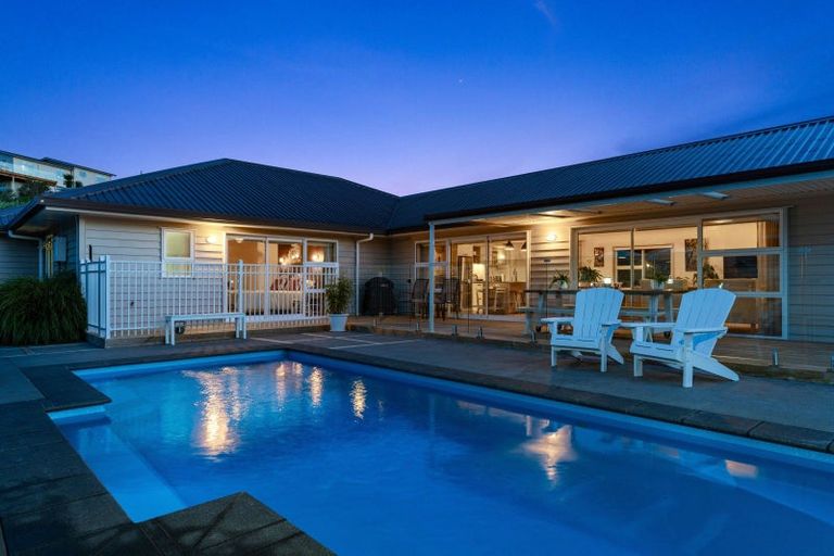 Photo of property in 56 Moir Point Road, Mangawhai Heads, Mangawhai, 0505