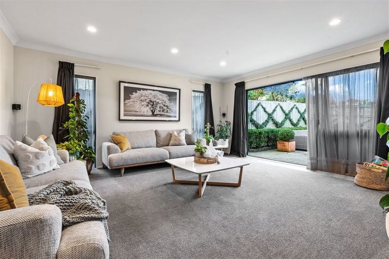 Photo of property in 19 Chieftain Rise, Goodwood Heights, Auckland, 2105