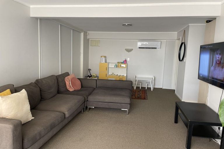 Photo of property in 56 Scott Avenue, Mangere Bridge, Auckland, 2022