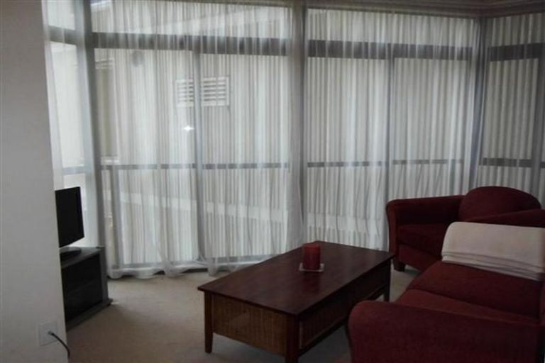 Photo of property in Terrace Garden Apartments, 3c/120 The Terrace, Wellington Central, Wellington, 6011