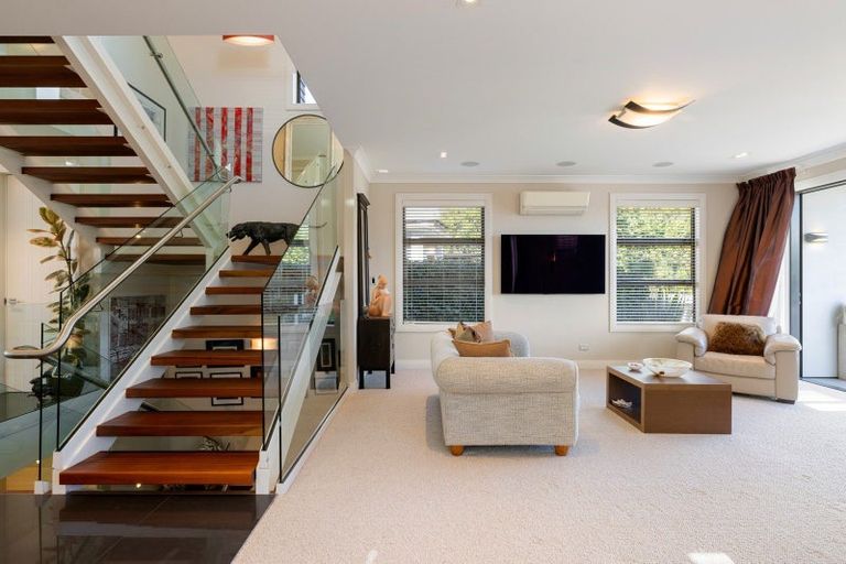 Photo of property in 5 Lake Domain Drive, Frankton, Hamilton, 3204