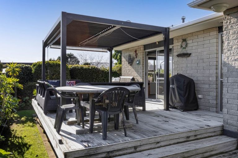 Photo of property in 34 Branch Road, Highlands Park, New Plymouth, 4312