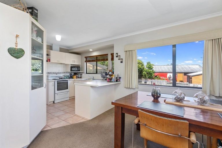 Photo of property in 15 Norwich Place, Bethlehem, Tauranga, 3110