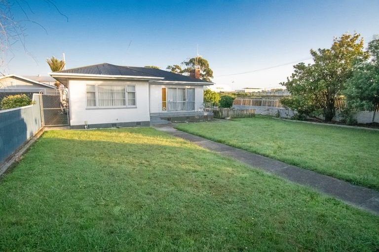 Photo of property in 1057 Tremaine Avenue, Roslyn, Palmerston North, 4414