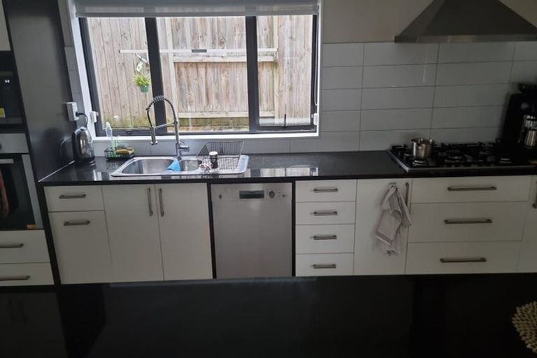 Photo of property in 121 Flat Bush School Road, Flat Bush, Auckland, 2019