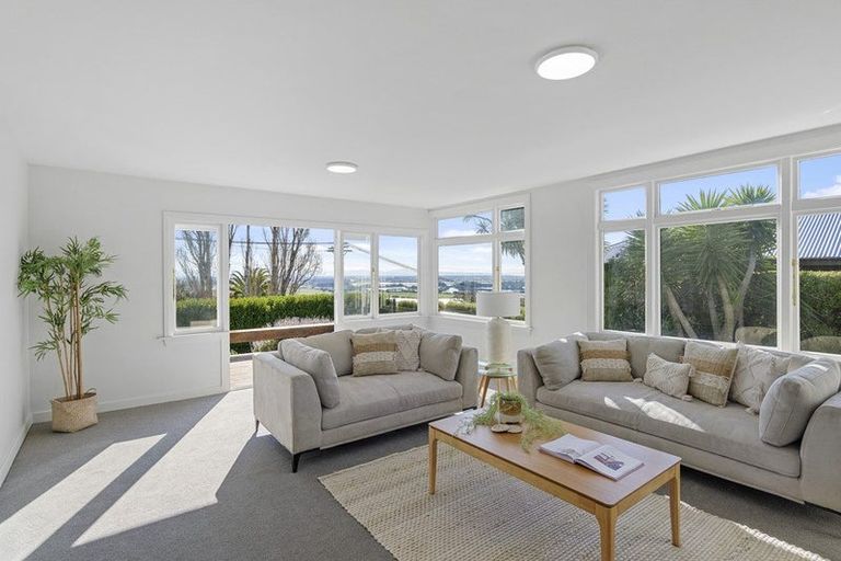 Photo of property in 87 Saint Andrews Hill Road, Mount Pleasant, Christchurch, 8081