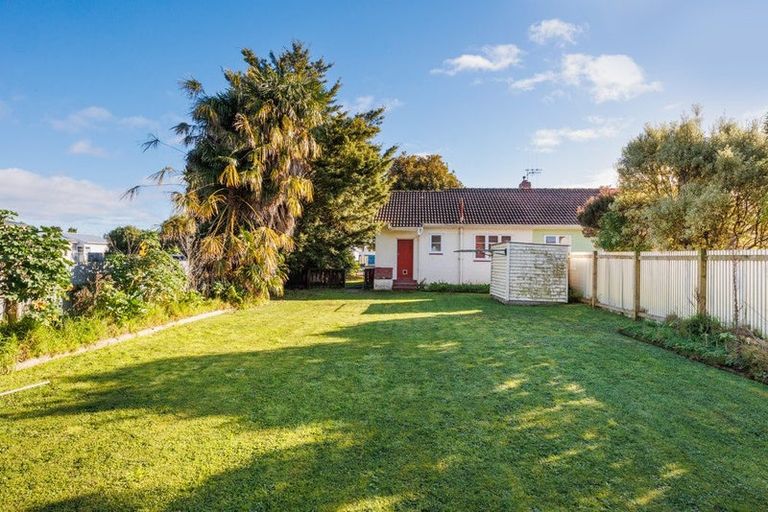 Photo of property in 200 College Street, West End, Palmerston North, 4412