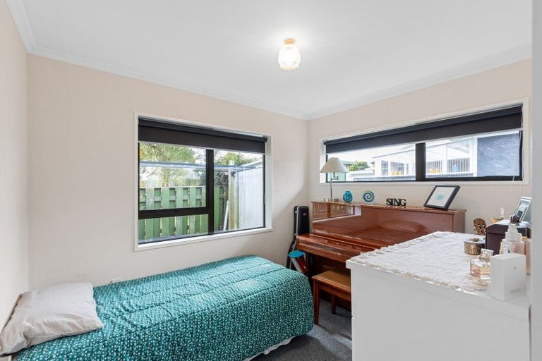 Photo of property in 1 Tern Place, Hokowhitu, Palmerston North, 4410