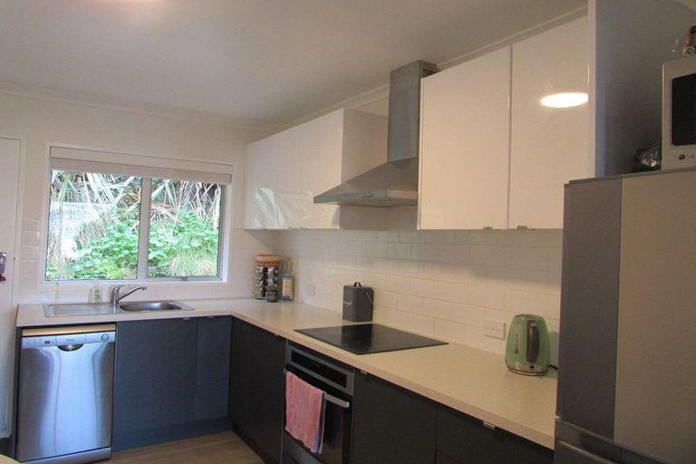 Photo of property in 2/26 Voelas Road, Lyttelton, 8082