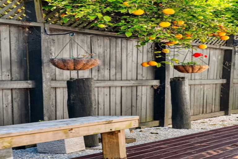 Photo of property in 46e Percy Road, Papamoa Beach, Papamoa, 3118