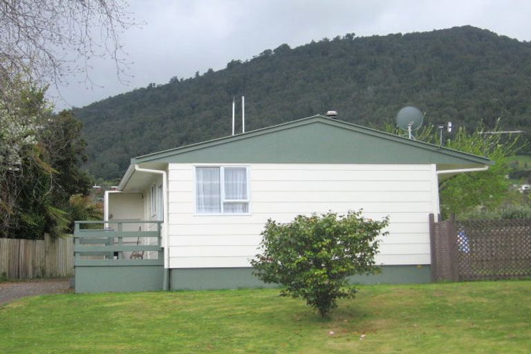 Photo of property in 7 Emerald Street, Pukehangi, Rotorua, 3015