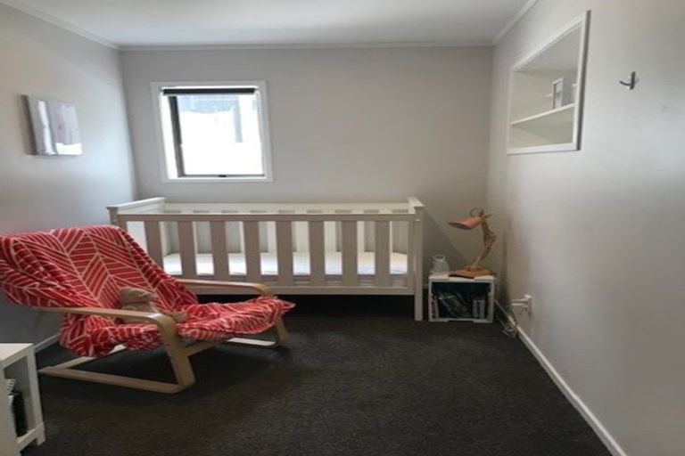 Photo of property in 2/44 Meadway, Sunnyhills, Auckland, 2010
