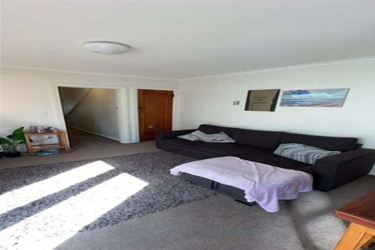 Photo of property in 90 Russell Terrace, Berhampore, Wellington, 6023