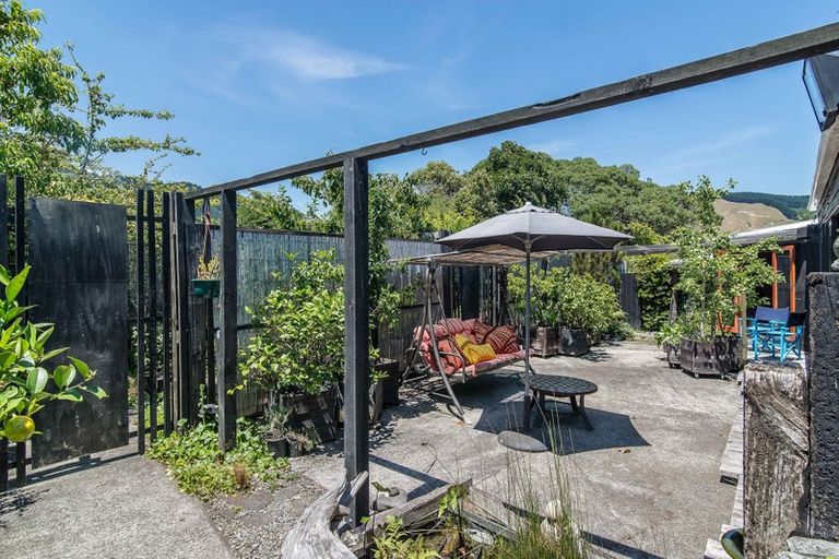 Photo of property in 14 Elizabeth Street, Waikanae, 5036