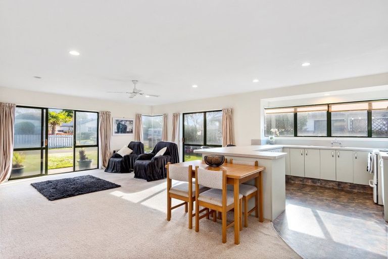 Photo of property in 63 Kane Road, Papamoa Beach, Papamoa, 3118