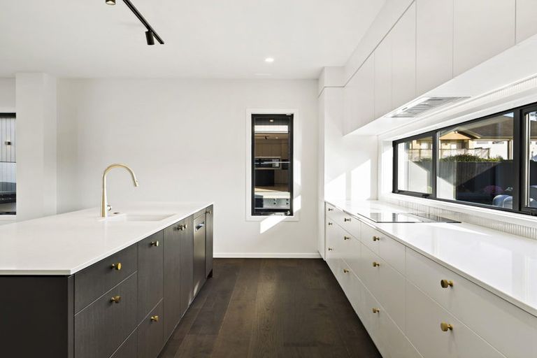 Photo of property in 2 Stockade View Lane, Howick, 2014