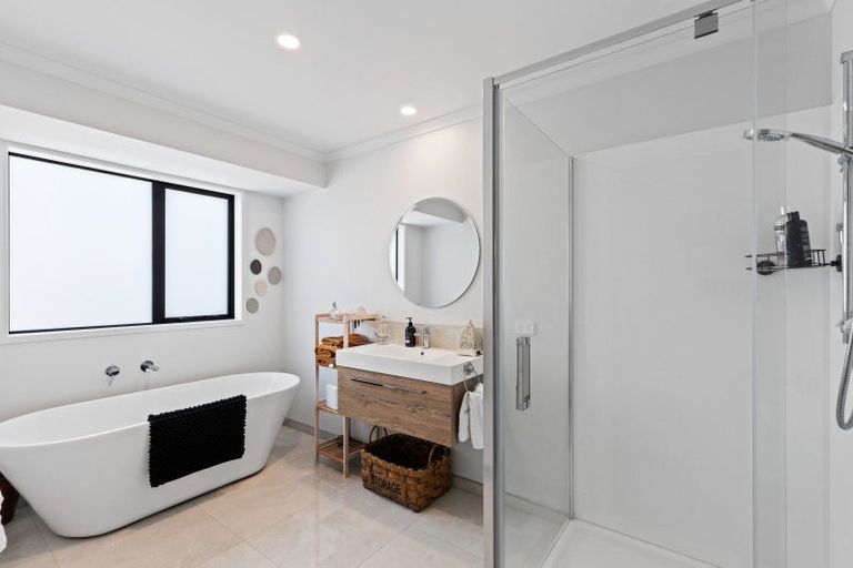 Photo of property in 389a Frankley Road, Ferndale, New Plymouth, 4310