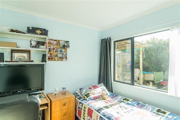 Photo of property in 19b Huia Street, Waikanae, 5036
