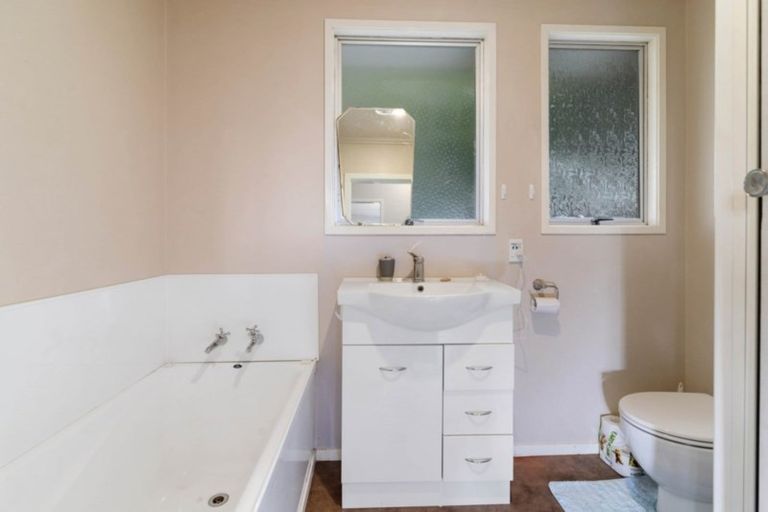 Photo of property in 42 Collie Drive, Pukehangi, Rotorua, 3015