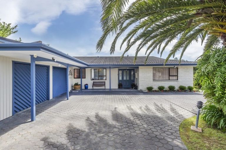 Photo of property in 7 Observatory Close, Whitby, Porirua, 5024