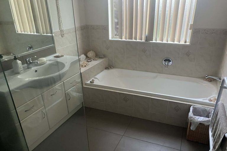 Photo of property in 114a Hetherington Road, Whangamata, 3620