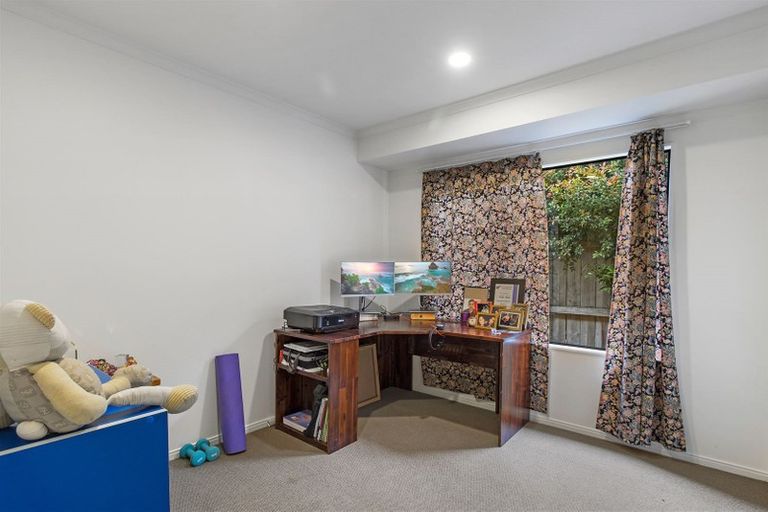 Photo of property in 89 Summerland Drive, Henderson, Auckland, 0612
