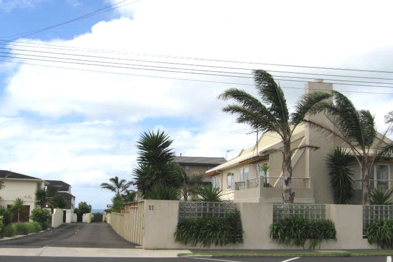 Photo of property in 11 Craig Road, Milford, Auckland, 0620