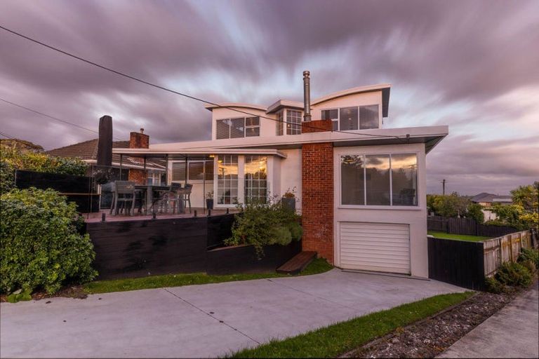 Photo of property in 7 Tower Crescent, Durie Hill, Whanganui, 4500