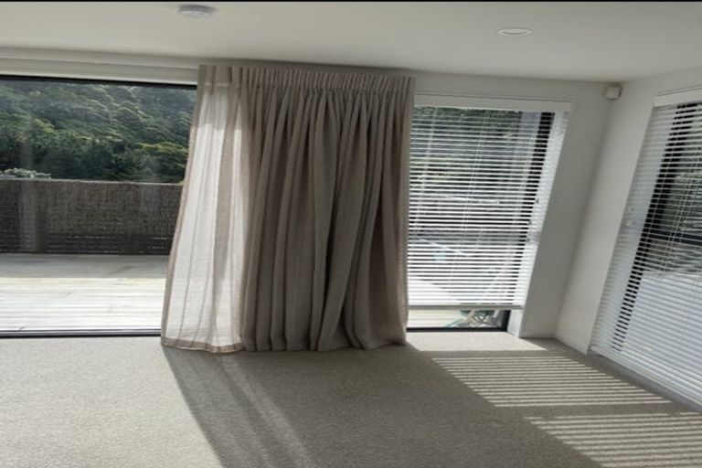 Photo of property in 57 Rua Kai Way, Brooklyn, Wellington, 6021