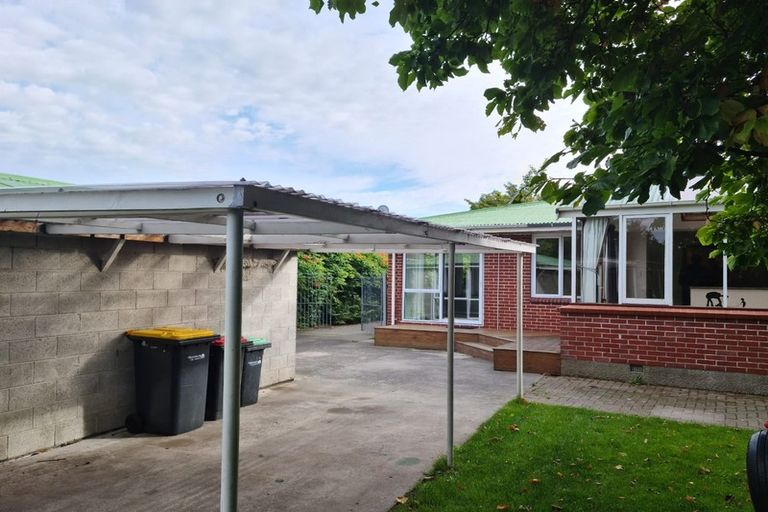 Photo of property in 5 Wyatt Place, Russley, Christchurch, 8042