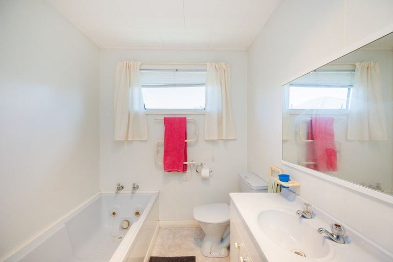 Photo of property in 31 Cook Street, Foxton, 4814