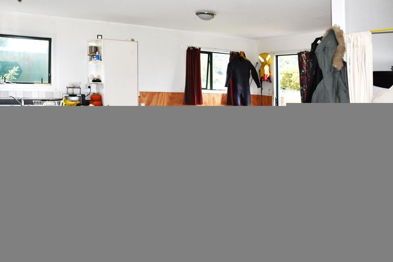 Photo of property in 37 Banks Street, Tolaga Bay, 4077