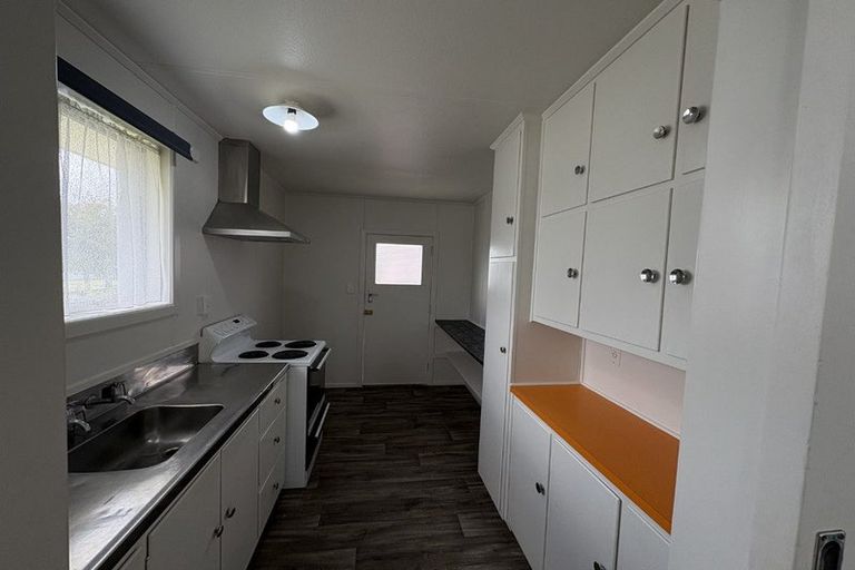 Photo of property in 813 Lyell Street, Akina, Hastings, 4122