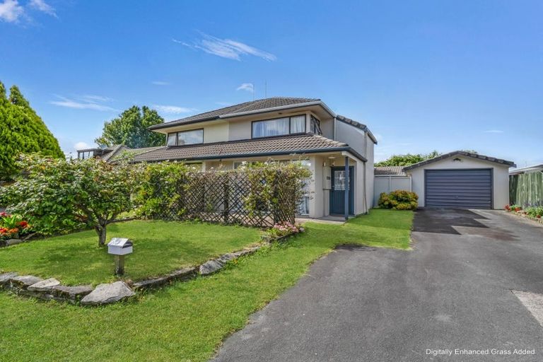 Photo of property in 2/18 Carnot Street, Glenholme, Rotorua, 3010