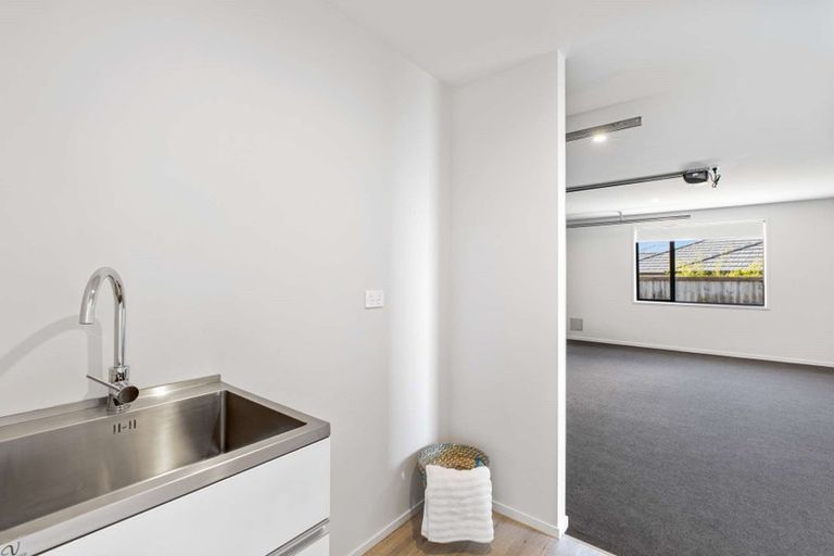 Photo of property in 7 Brian Cowley Place, Tuakau, 2121