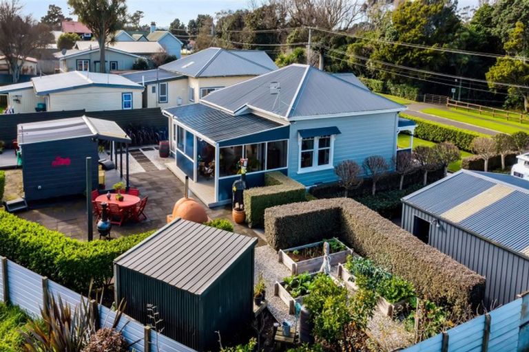 Photo of property in 59 Gladstone Street, Hawera, 4610