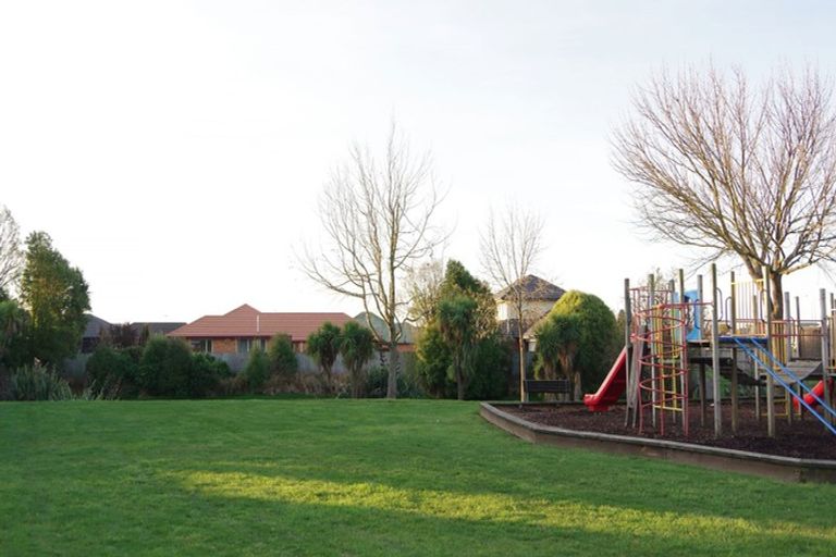 Photo of property in 64 Kintyre Drive, Broomfield, Christchurch, 8042