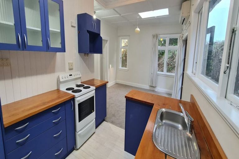 Photo of property in 26 Honiana Te Puni Street, Aro Valley, Wellington, 6021