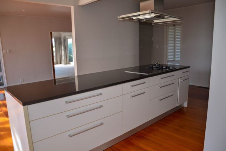 Photo of property in 246 Lonely Track Road, Dairy Flat, 0632