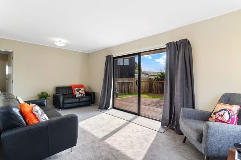Photo of property in 2/5 Bolina Crescent, Pakuranga, Auckland, 2010
